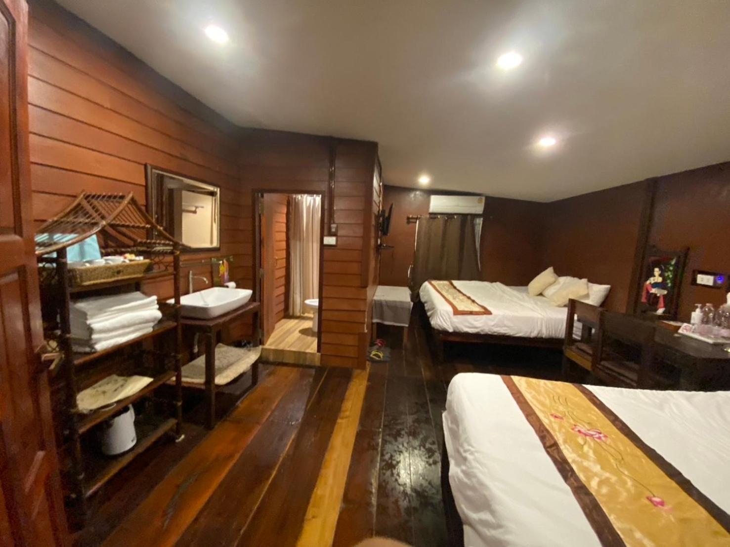 Reuan Vilawan Ratchaburi Exterior foto